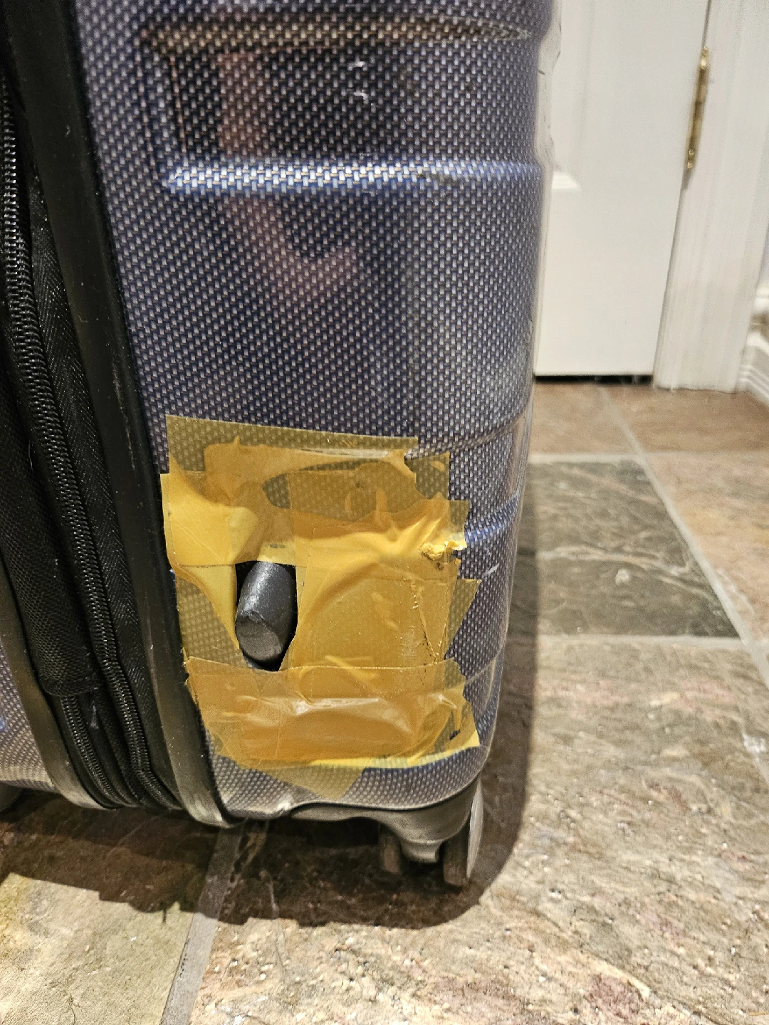 American Tourister Suitcase Large size - photo 3