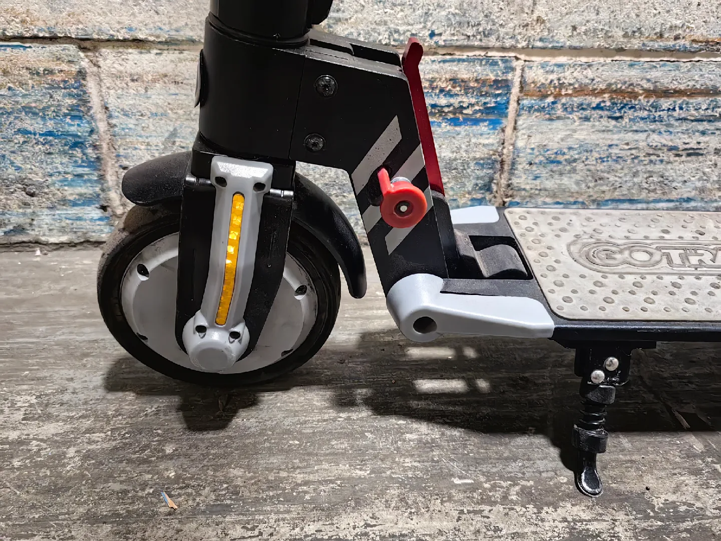 Gotrax Vibe Electric Scooter for kids image indicator(3)