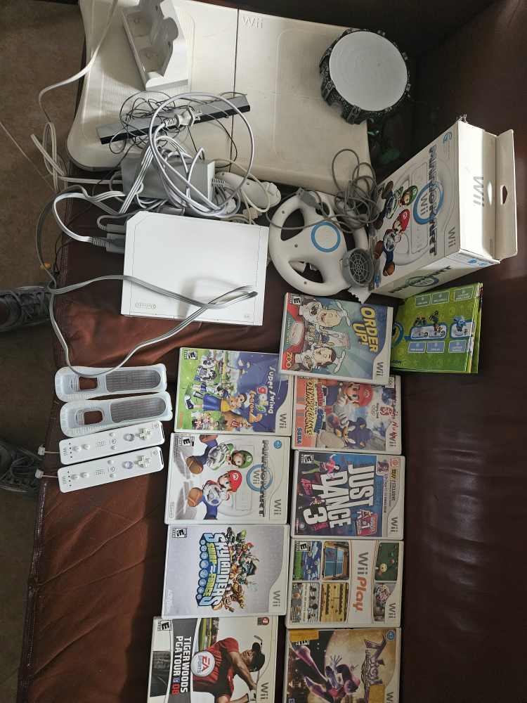 Nintendo wii with games - photo 3