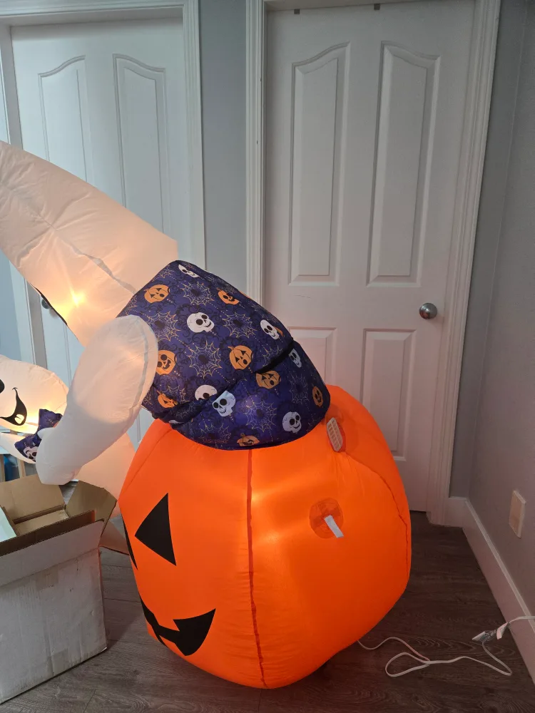 Gemmy halloween inflatables animatronic 6 ft image indicator(6)