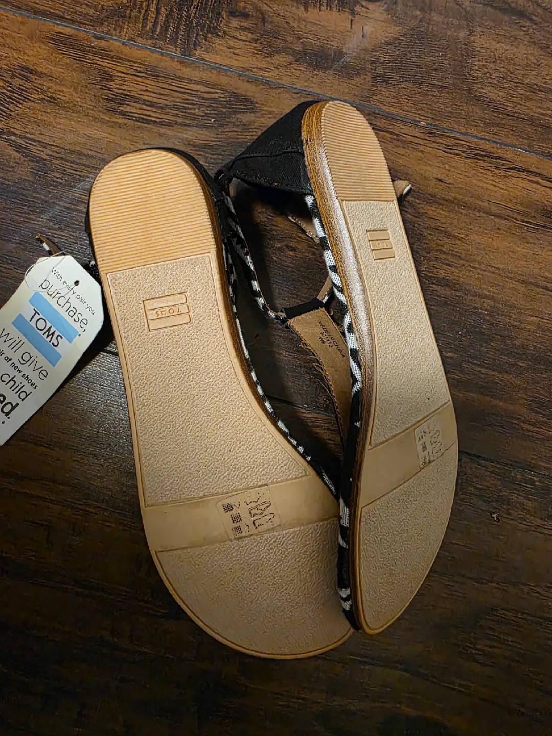 TOMS Playa Aztec Thong  Sandals - Size 8 image indicator(4)