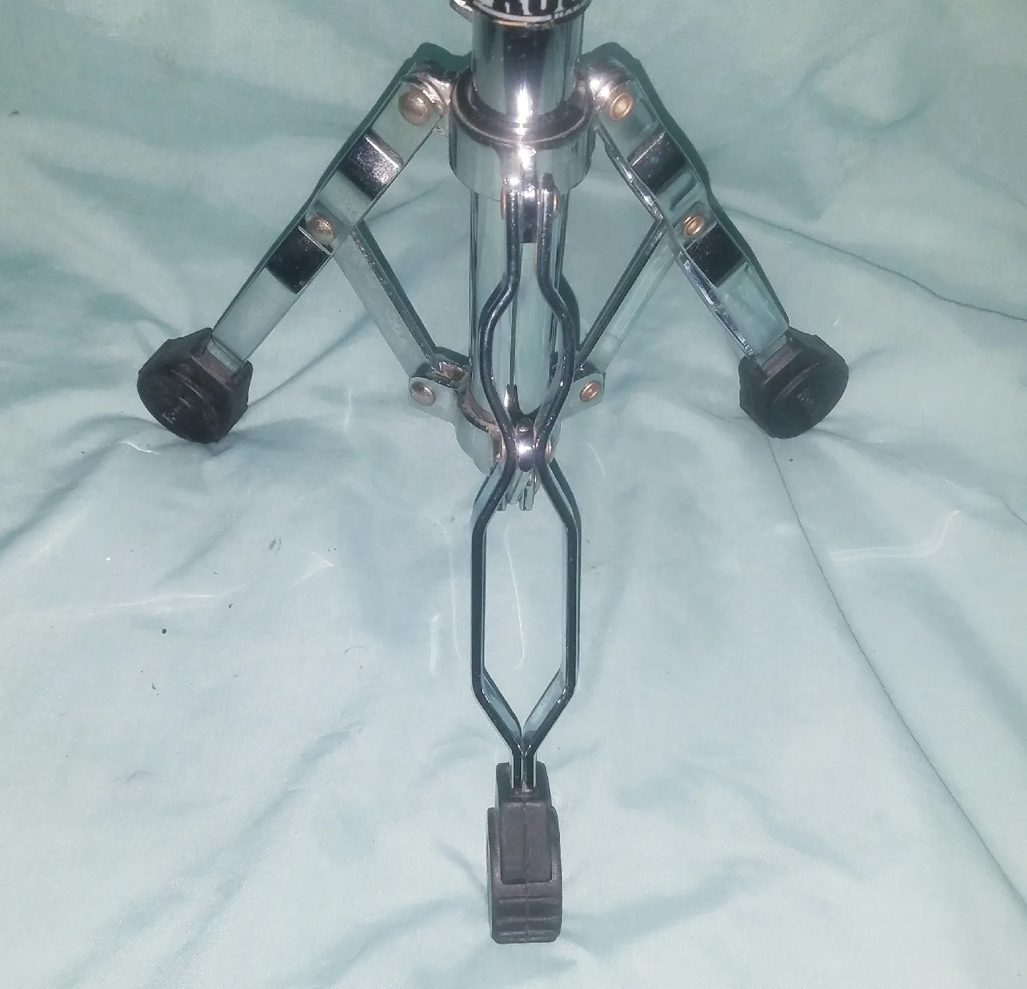 Heavy Duty Rock Snare Drum Stand Good Condition image indicator(2)