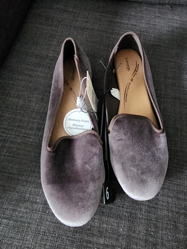 New George Velvet Ballet Flats - Size 6 - photo 2