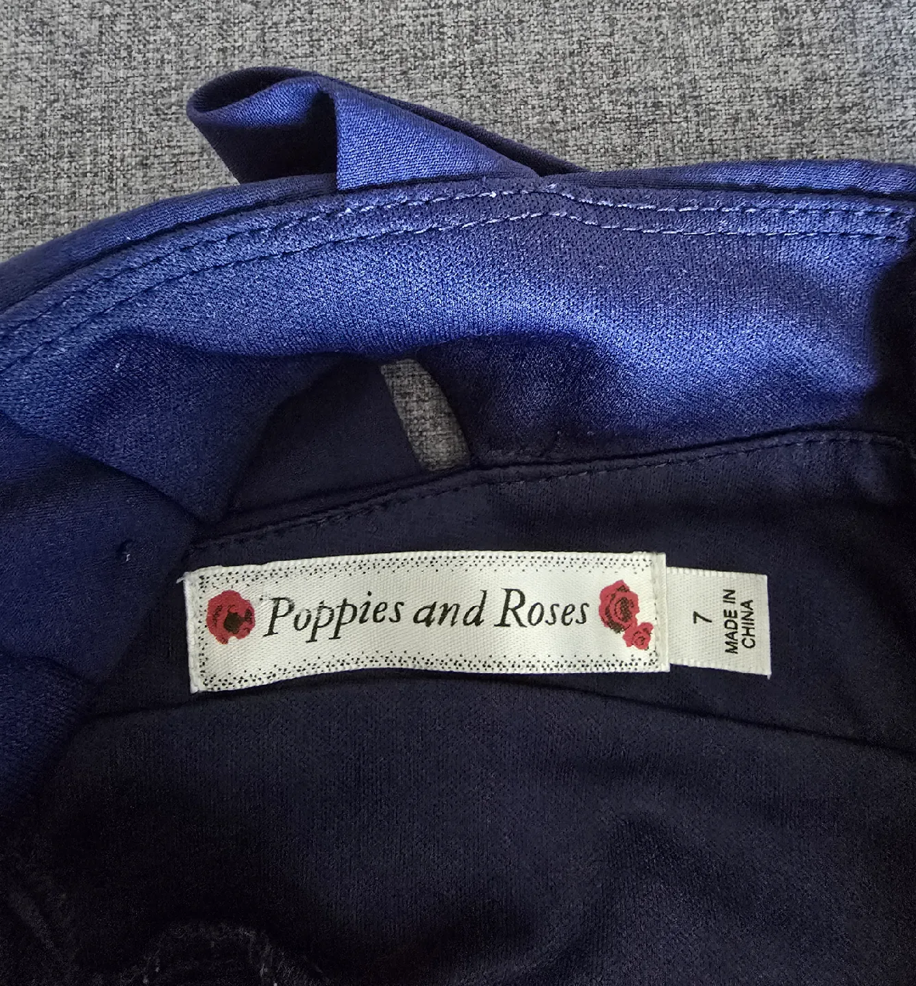 Poppies and Roses Dress - Size 7 image indicator(3)