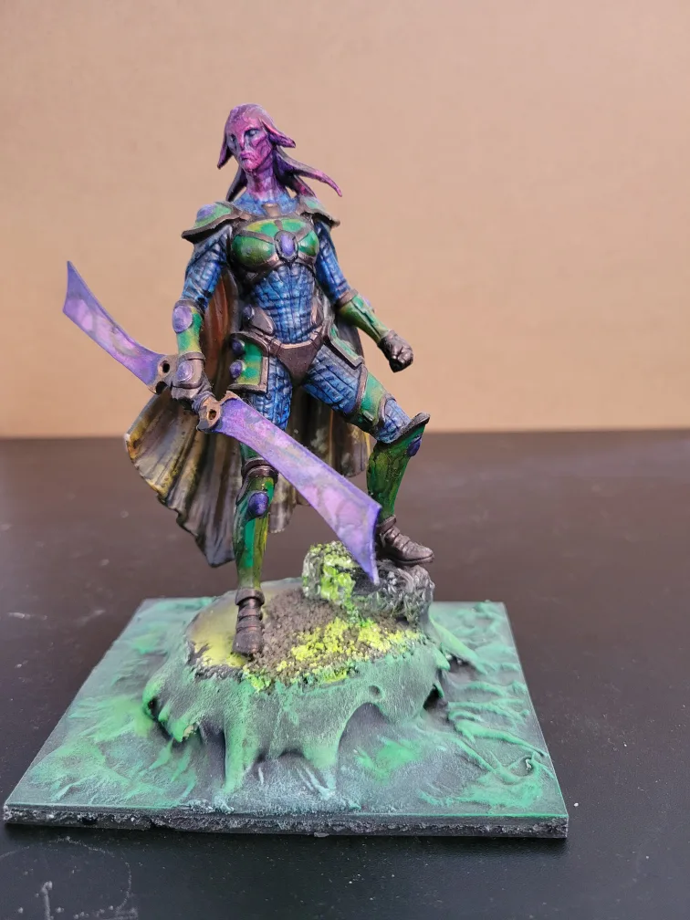 Unique 3D Printed Hand-Painted Figure thumbnail