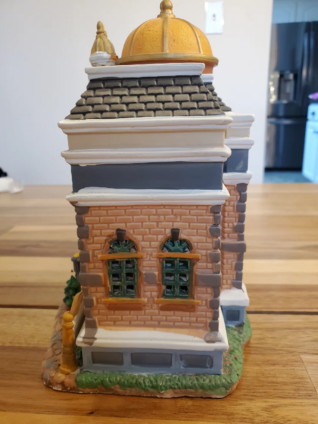 Fairbanks County Courthouse Decorative Figurine image indicator(2)