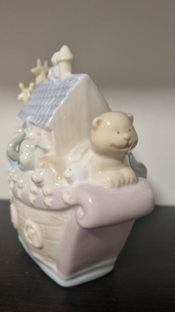 Noah's Ark Figurine - photo 4