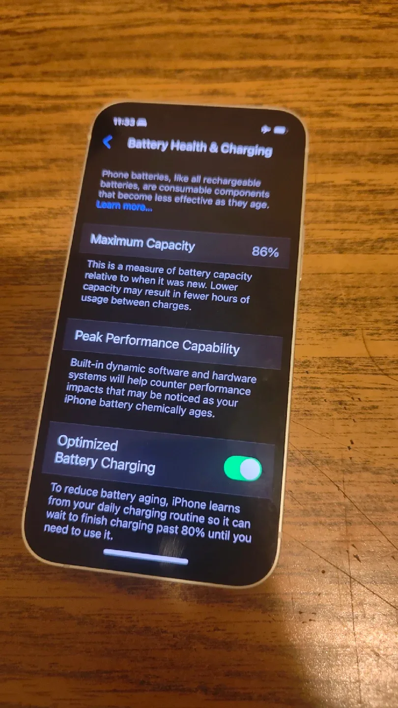iPhone 13 mini- 86% Battery Health image indicator(3)