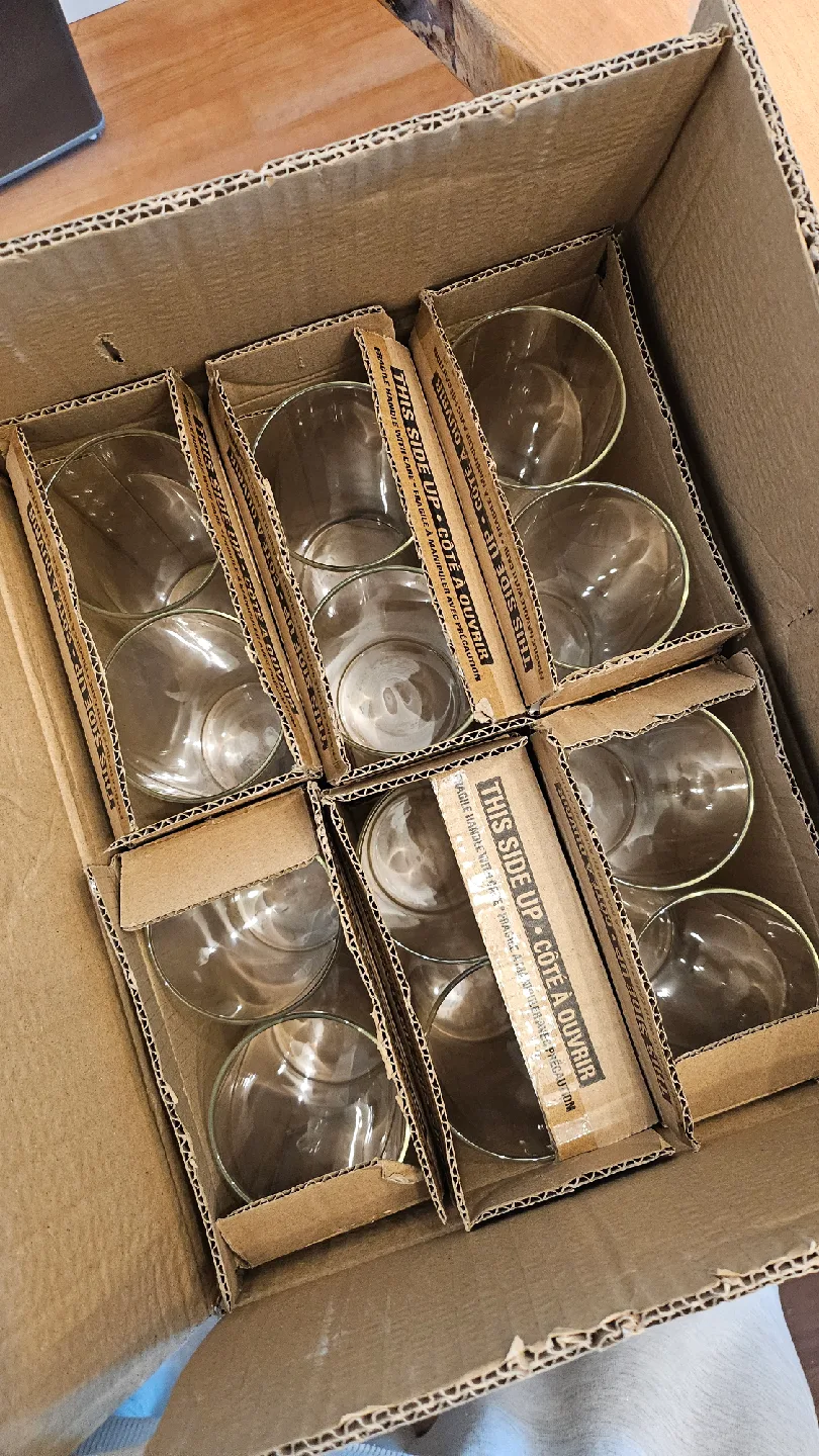 Yummi Candle + Holders for wedding image indicator(2)