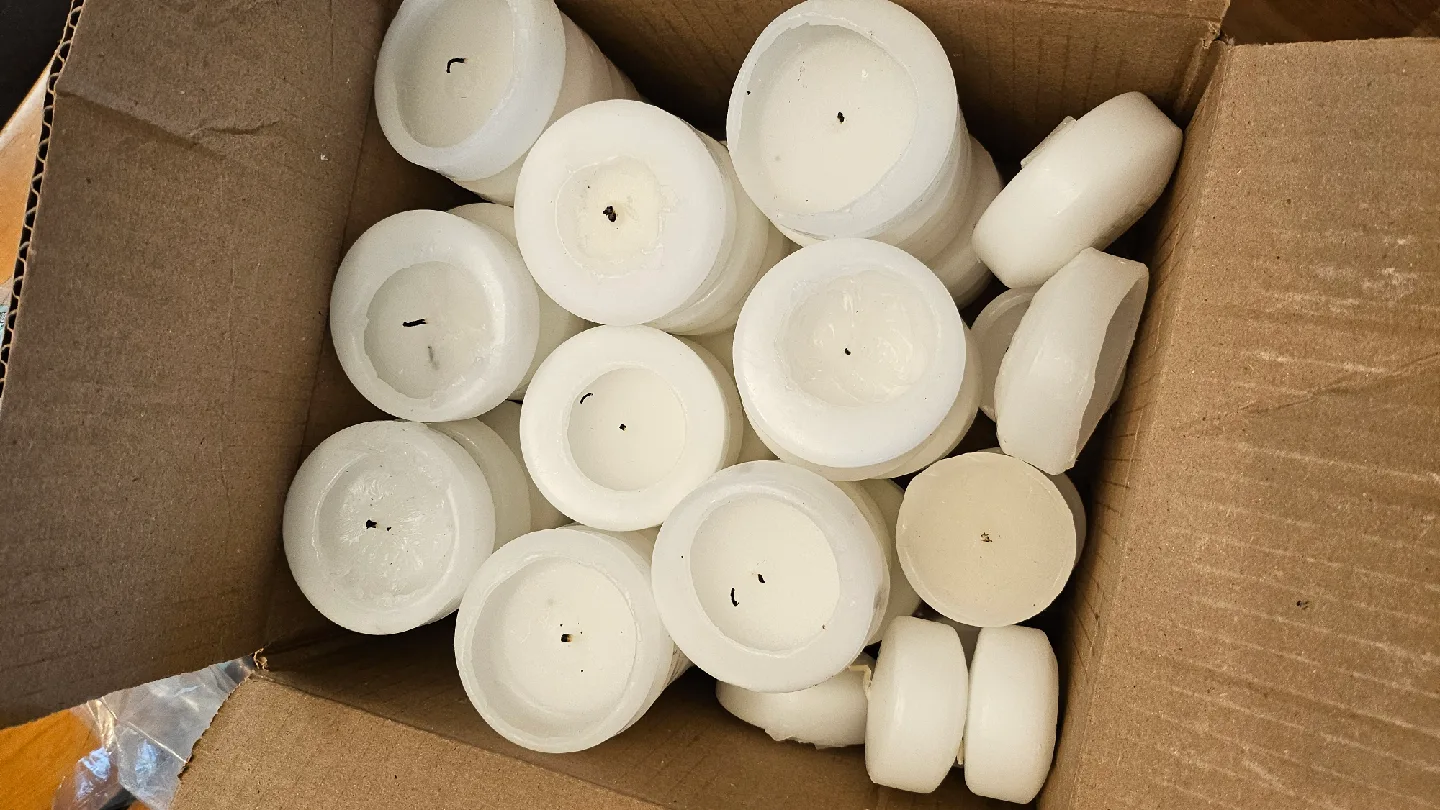 Yummi Candle + Holders for wedding image indicator(5)