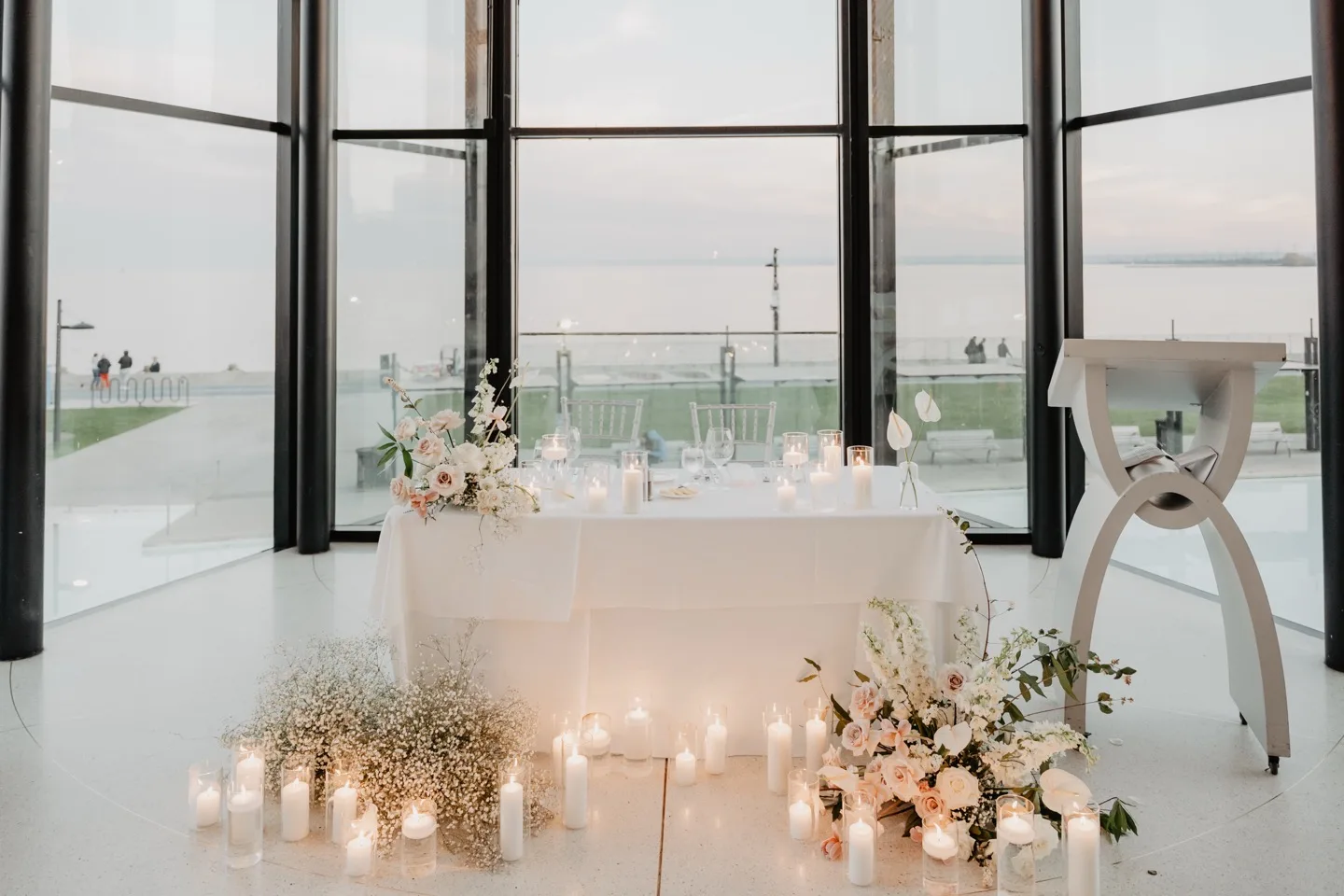 Yummi Candle + Holders for wedding image indicator(9)