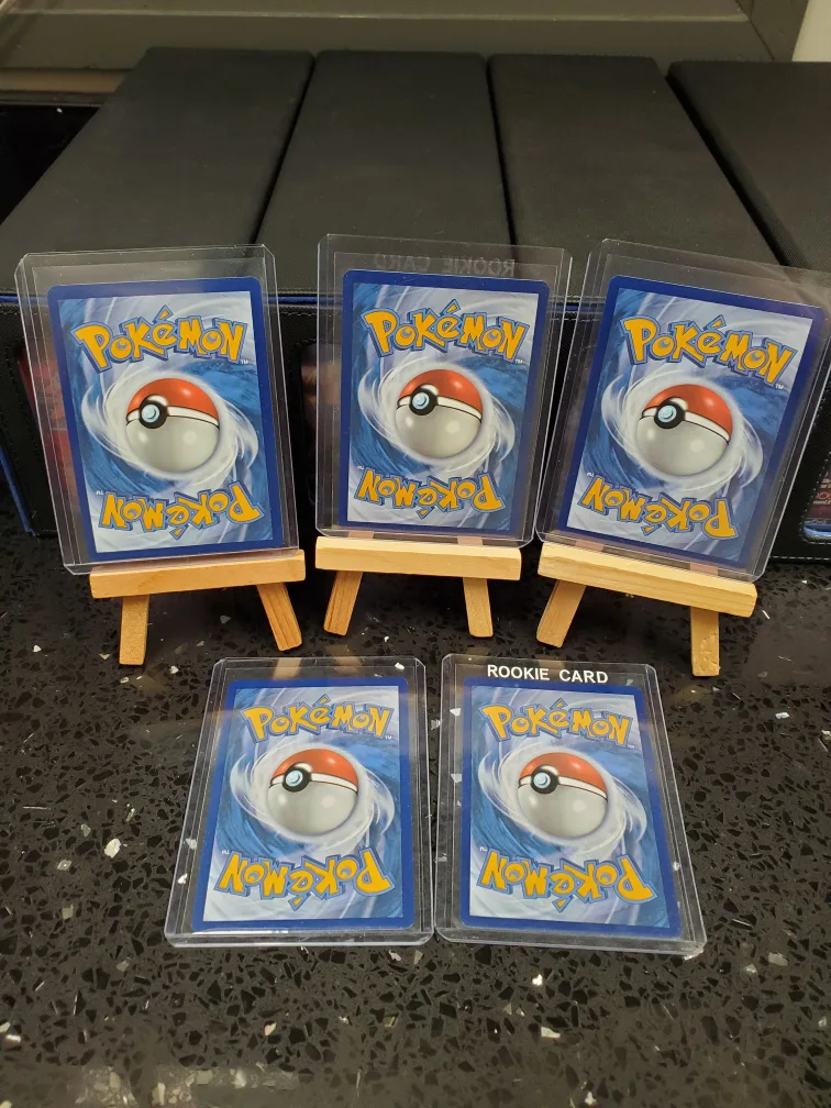 Pokemon Trainer Cards image indicator(2)