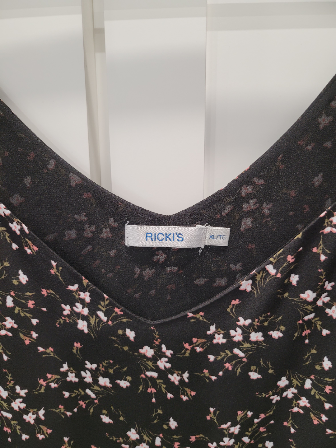 RICKI'S Black Floral Tank Top - XL - photo 2