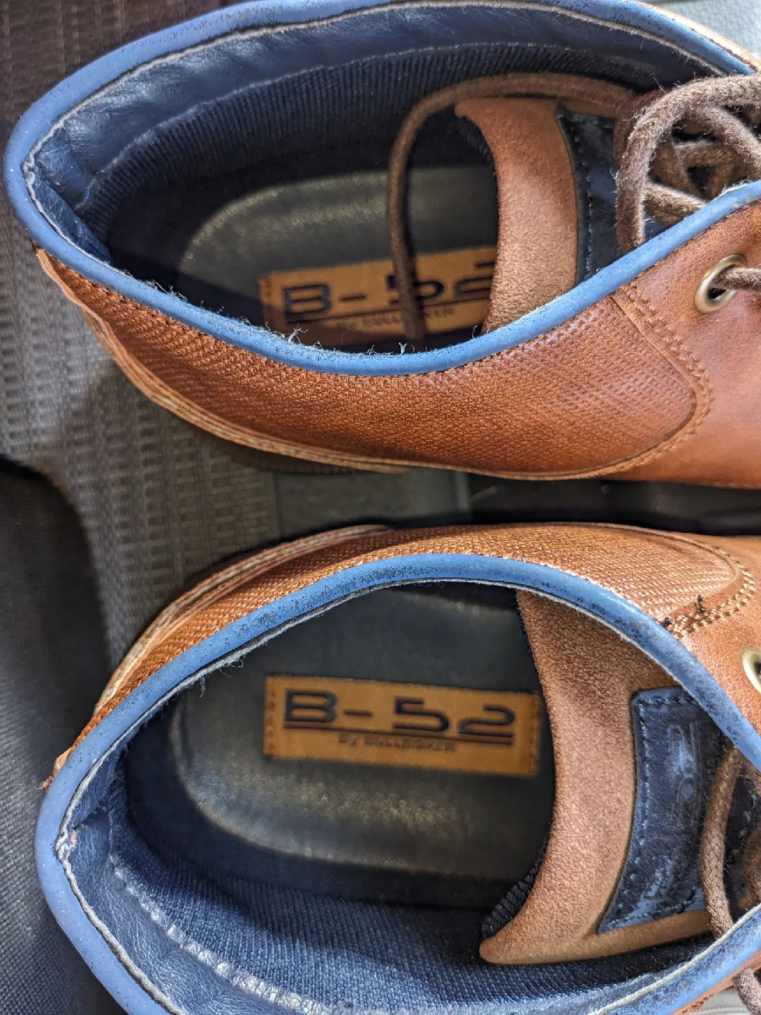 B-52 by Bullboxer Brown Leather Shoes US 9 image indicator(2)