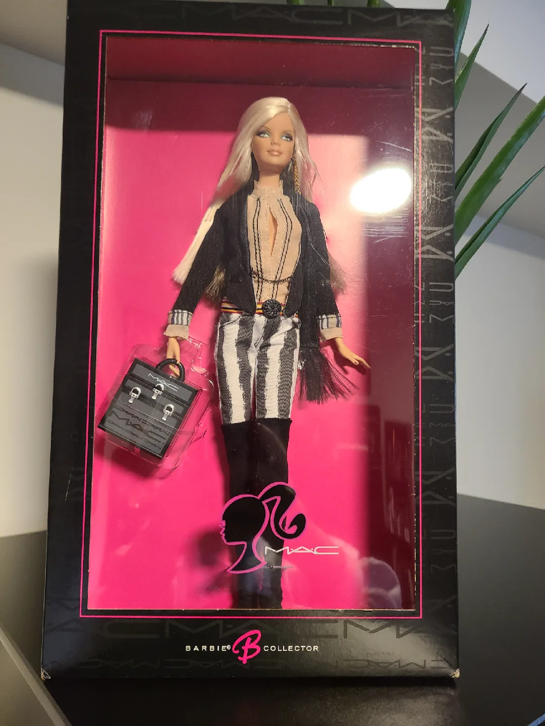 MAC Barbie Doll Collector Edition thumbnail