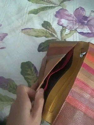 Leather Wallet for her with lots of pockets image indicator(4)