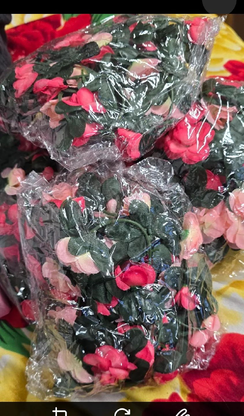 BRAND NEW $10 for 6 Rose Vine Artificial Flower Garland - Pink image indicator(2)