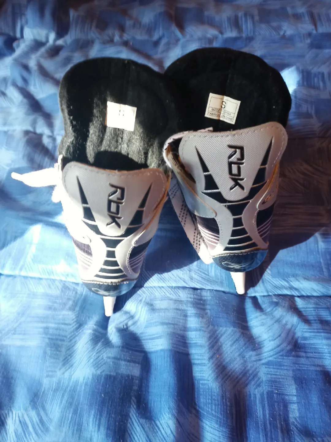 hockey skates - used - various sizes image indicator(4)