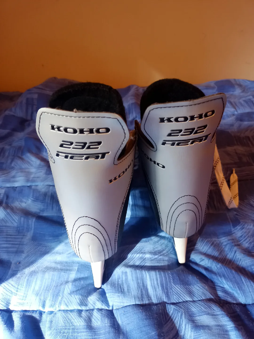 hockey skates - used - various sizes image indicator(6)