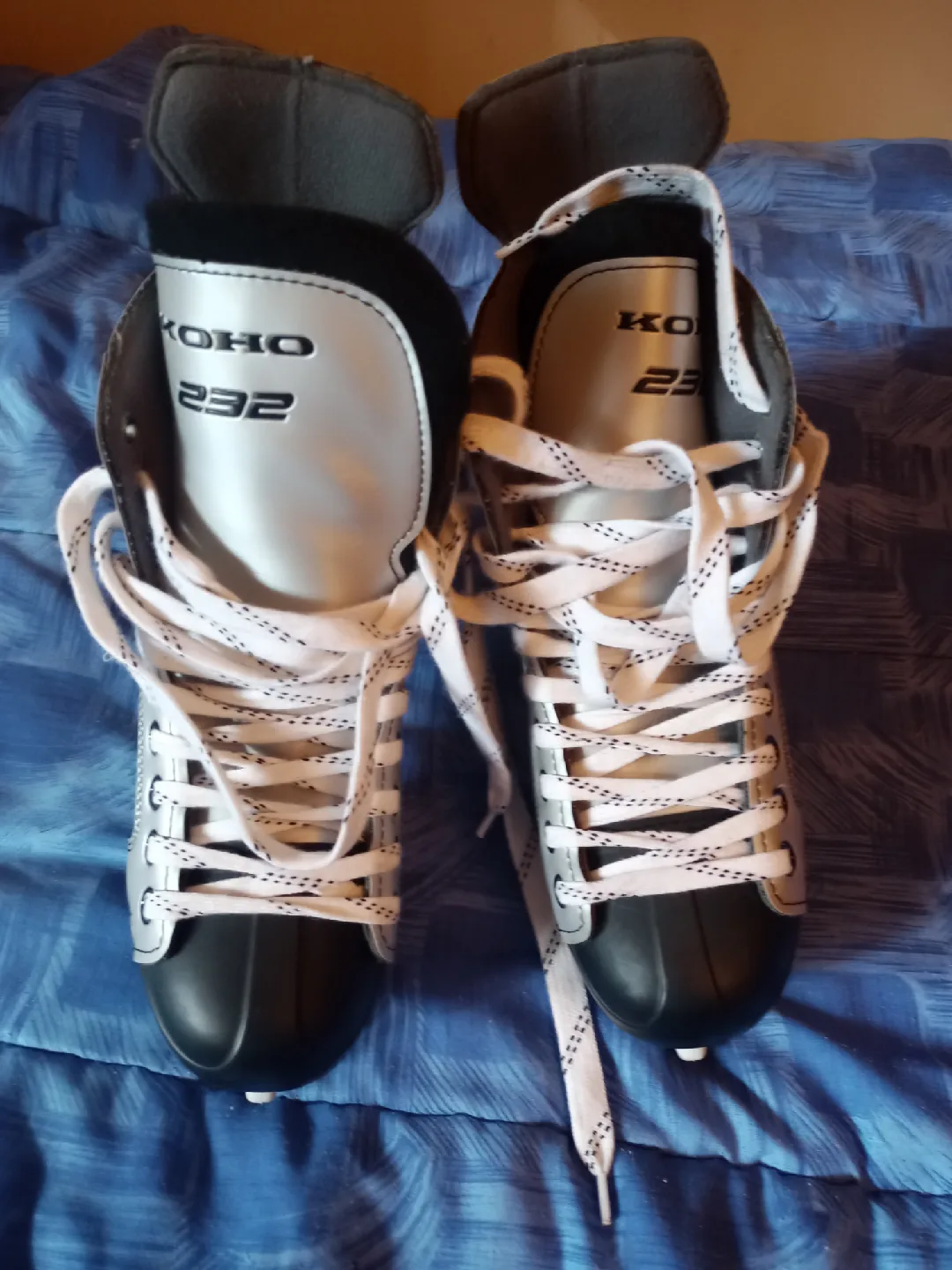 hockey skates - used - various sizes image indicator(7)
