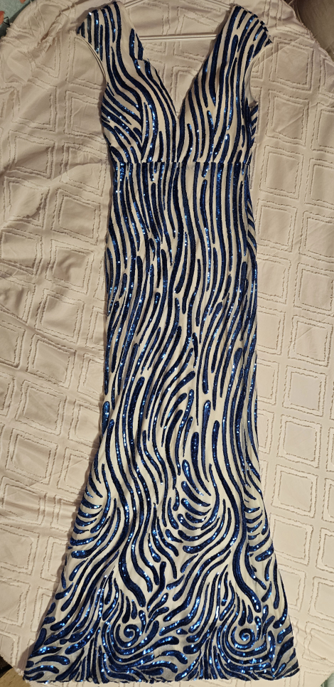 White & Blue Sequin Formal Dress - photo 3