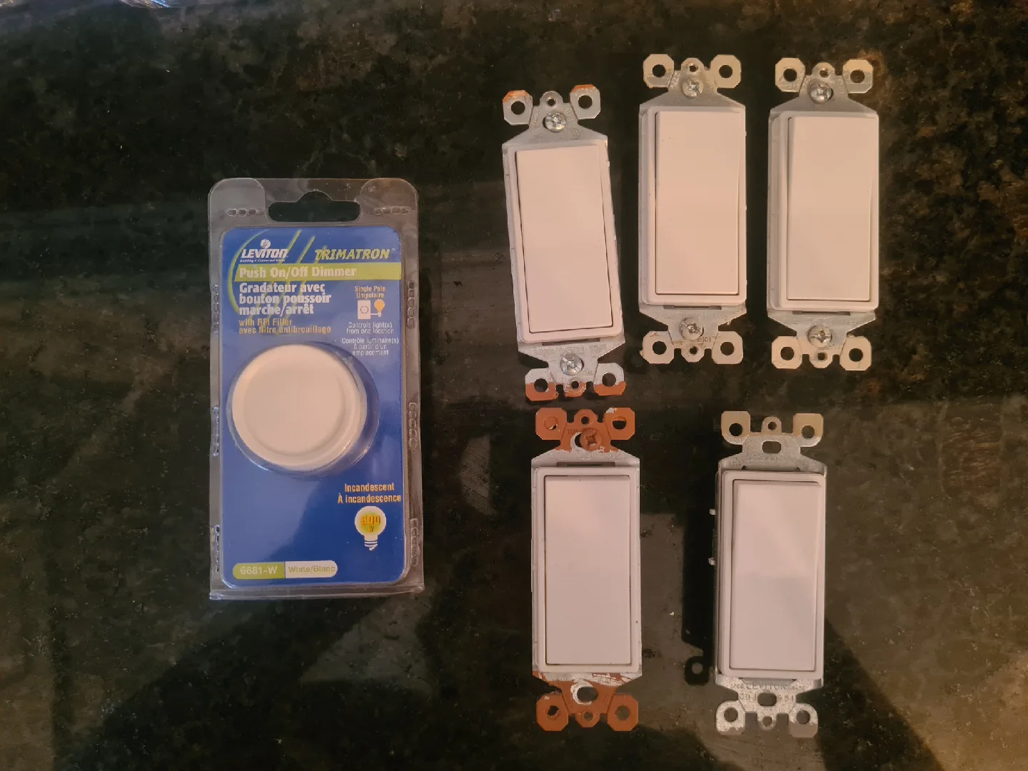 Leviton Wallplates & Dimmer image indicator(2)