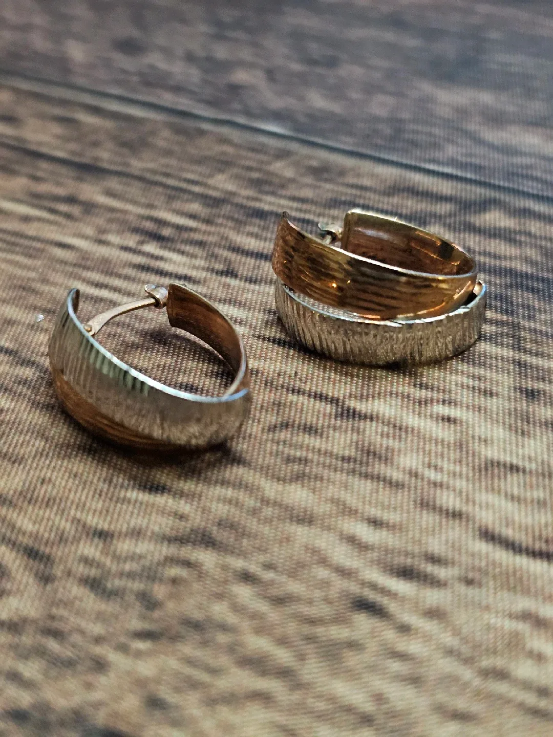 Two-Tone Hoop Earrings Stamped 925 Italy image indicator(2)