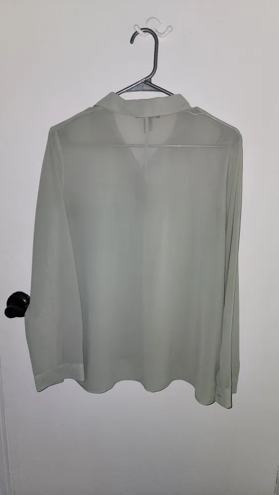 Light Green Button-Up Shirt image indicator(4)