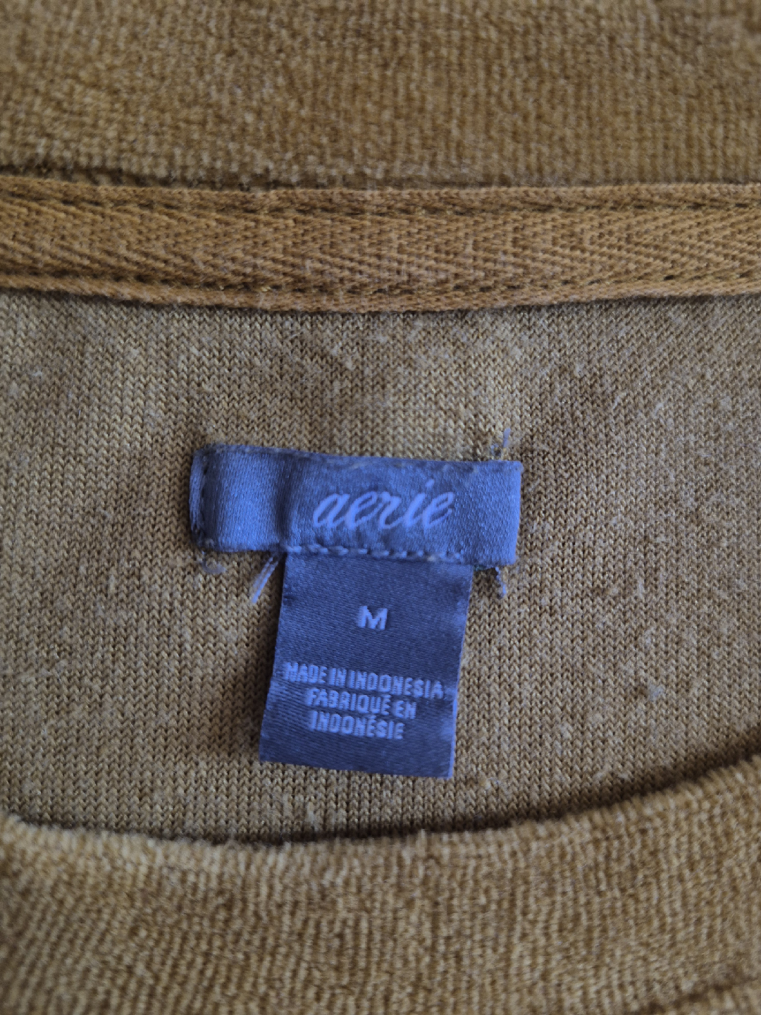 Aerie Yellow Crewneck - Size M - photo 2