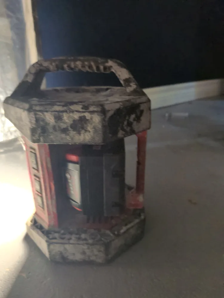 Milwaukee M18 LED Stand Light image indicator(2)