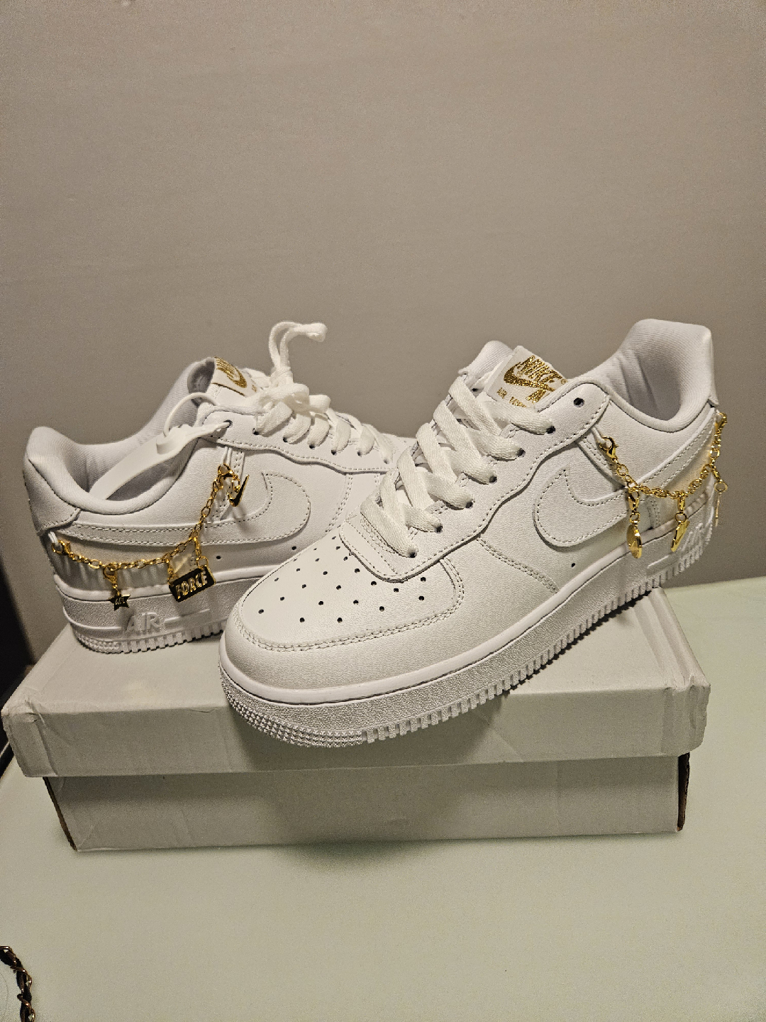 Nike Air Force 1 '07 Lucky Charms White US 8 Women's