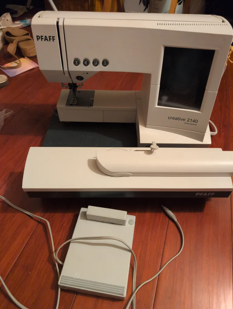 Pfaff Creative 2140 Sewing Machine image indicator(2)