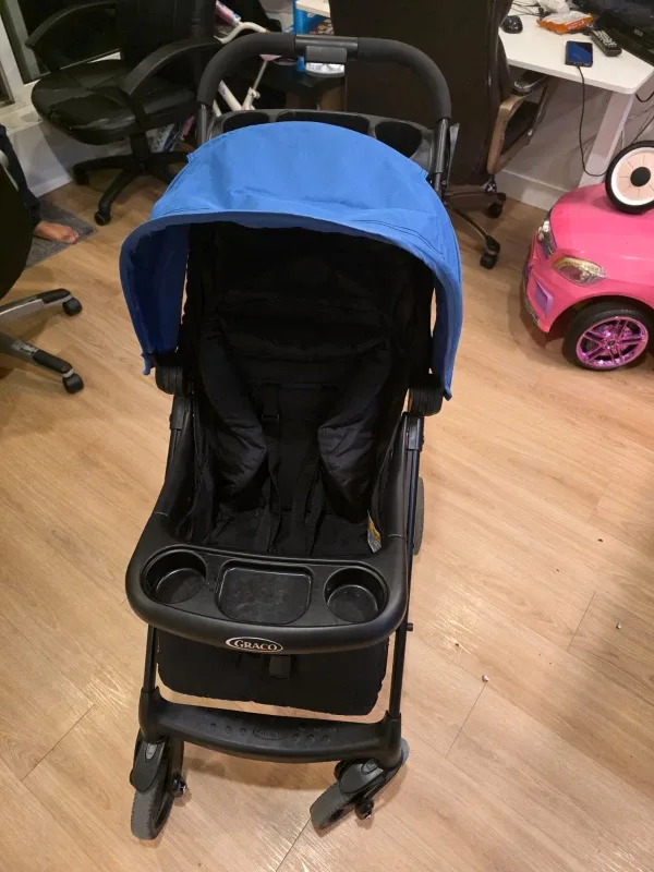 Stroller and car seat. Graco SnugRide SnugLock 30LX Infant image indicator(4)