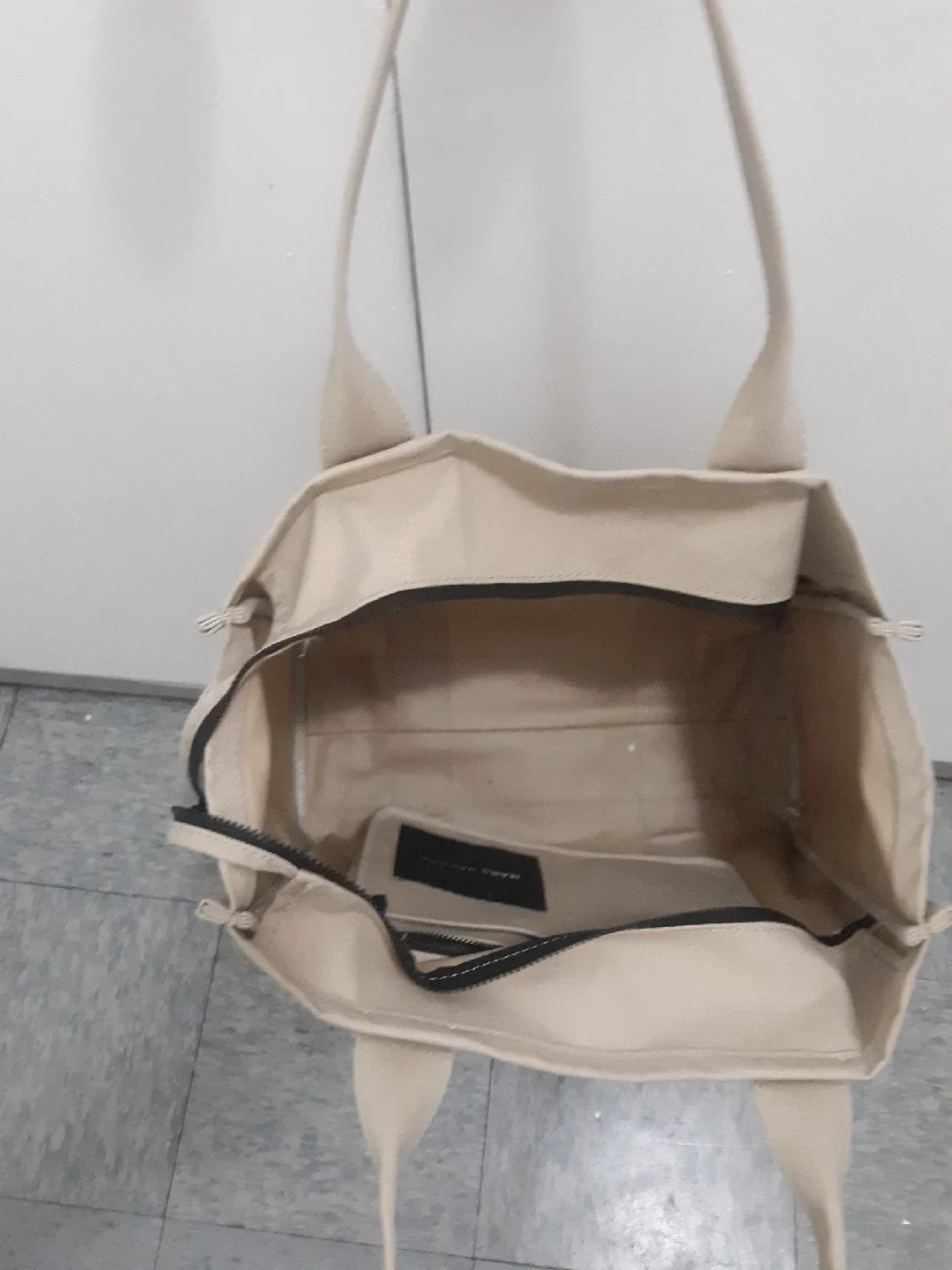 Marc Jacobs The Tote Bag image indicator(4)