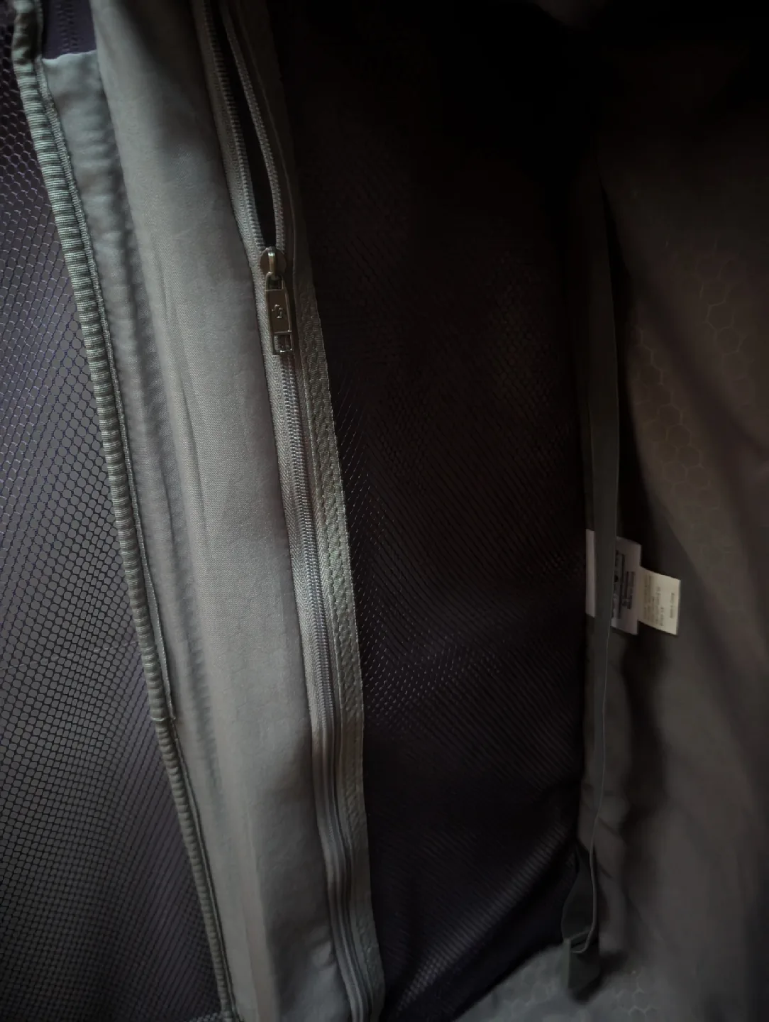 SAMSONITE Large Luggage - Airport approved!! image indicator(5)