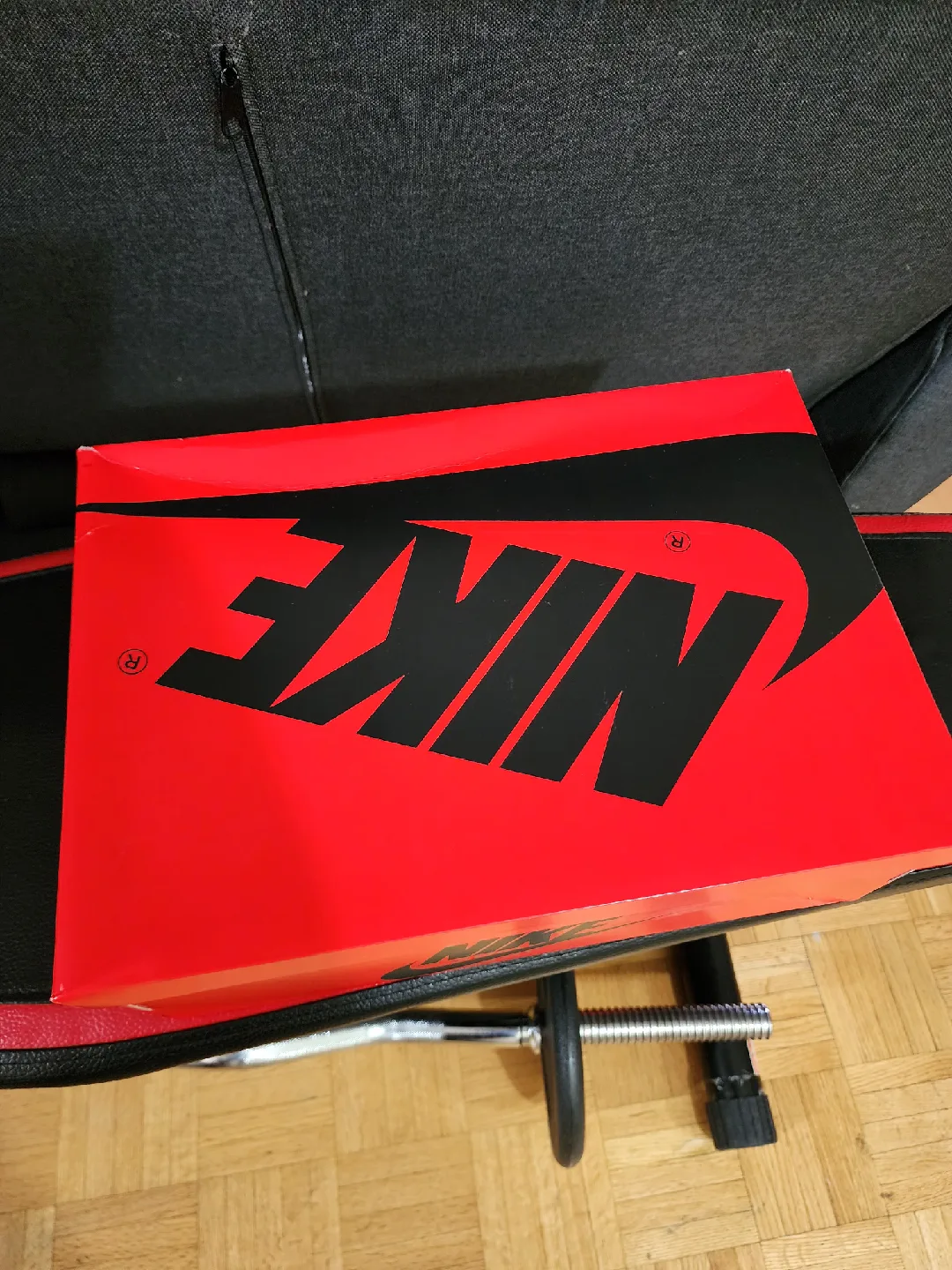 Nike Air Jordan 1 Retro High OG Satin bred image indicator(9)