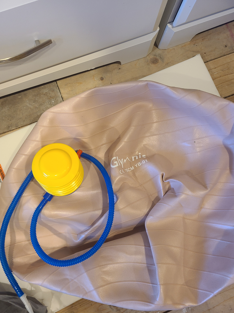 Glymnis Exercise/Yoga Ball with Pump