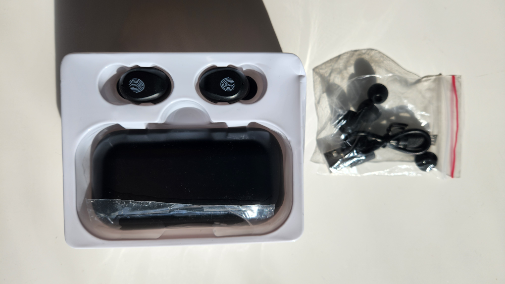 F9 True Wireless Headset (New) - photo 2