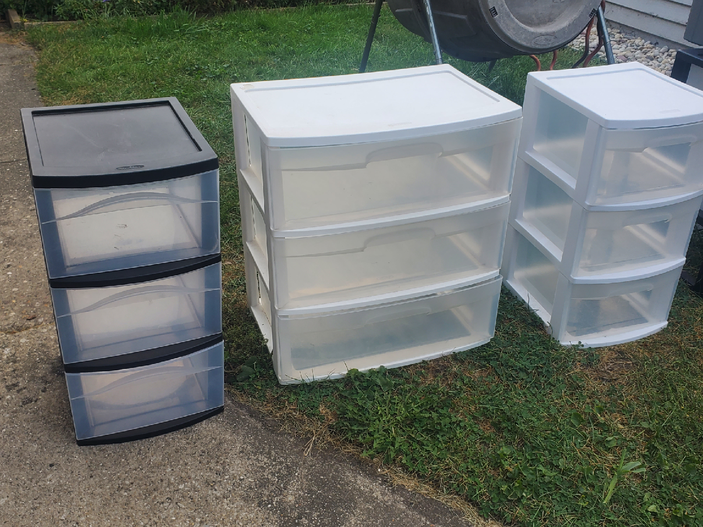 PLASTIC STORAGE UNITS