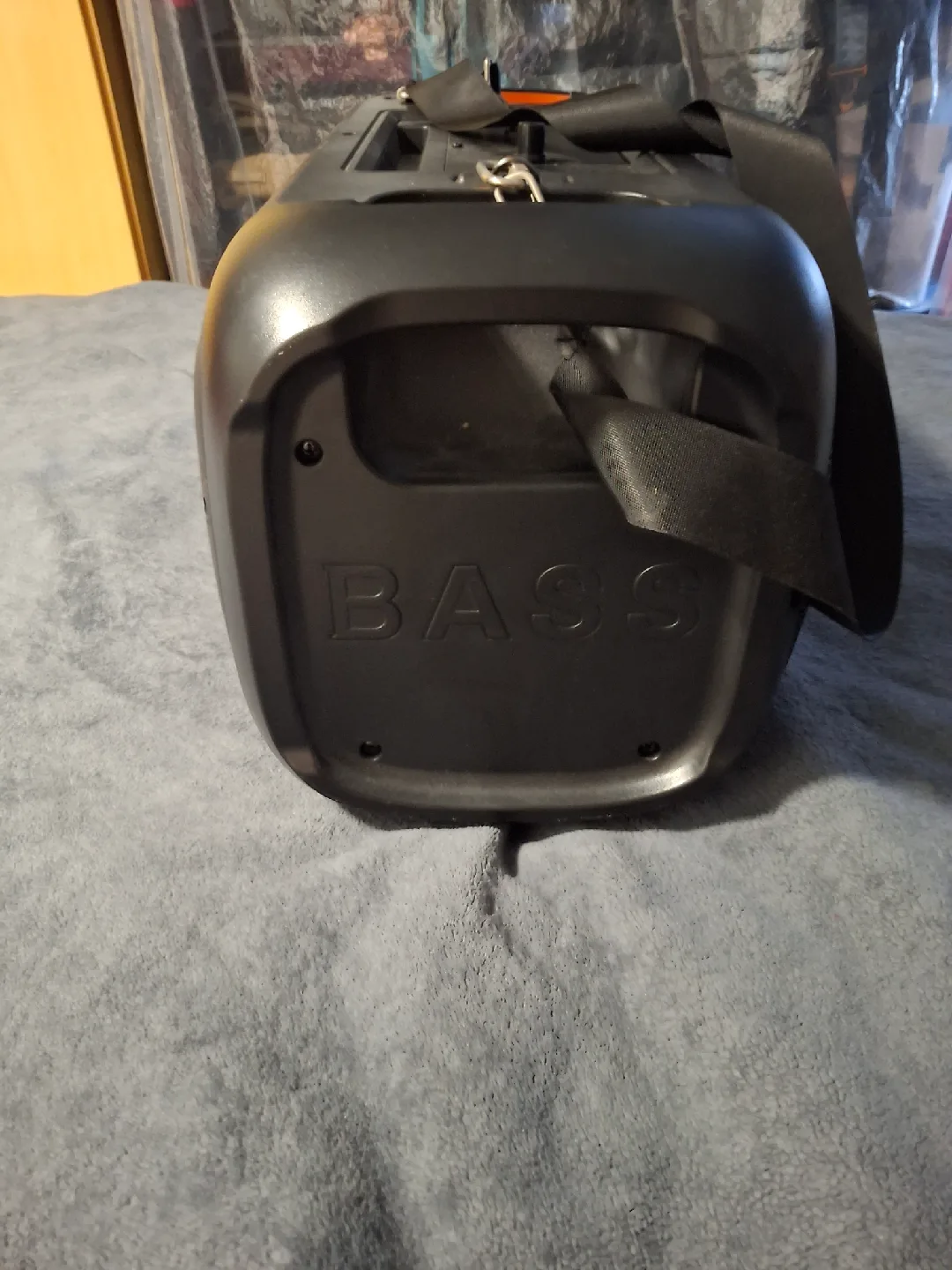 Croxica New York Club Speaker image indicator(2)