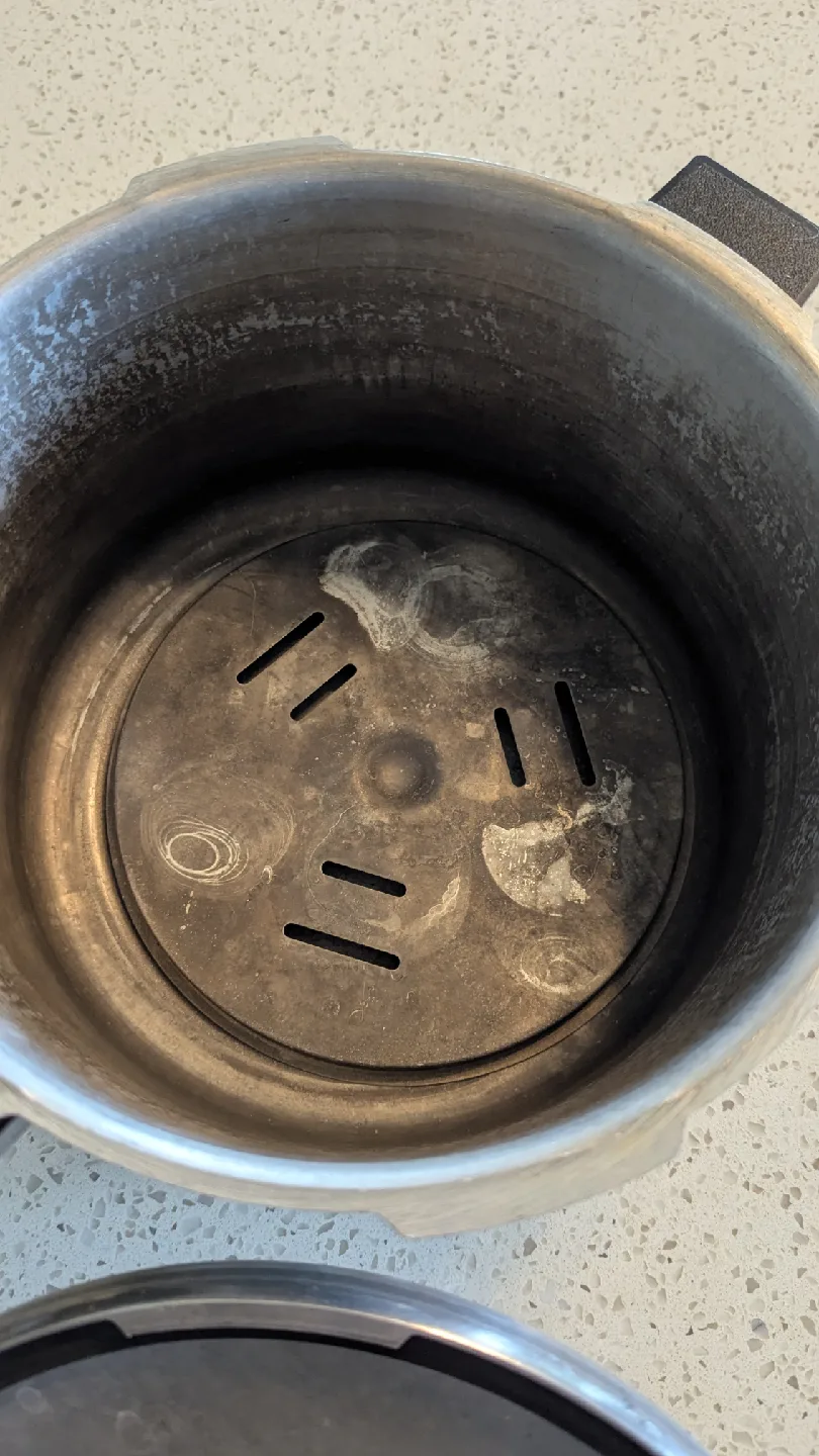 Vintage Aluminum Pressure Cooker-Presto image indicator(4)