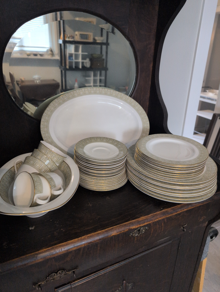 Vintage China Set - Plates, Bowls, Cups