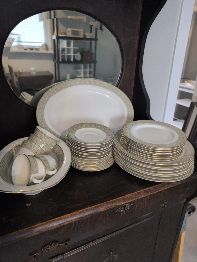 Vintage China Set - Plates, Bowls, Cups thumbnail