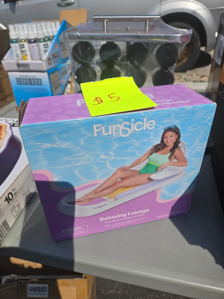 Glade Wax Melt Warmer, Master Chef Potato Prep, FunSicle Lounge image indicator(5)