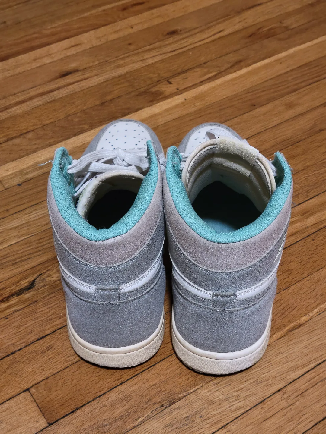 Nike Air Jordan 1 Retro High OG 'Turbo Green' image indicator(6)