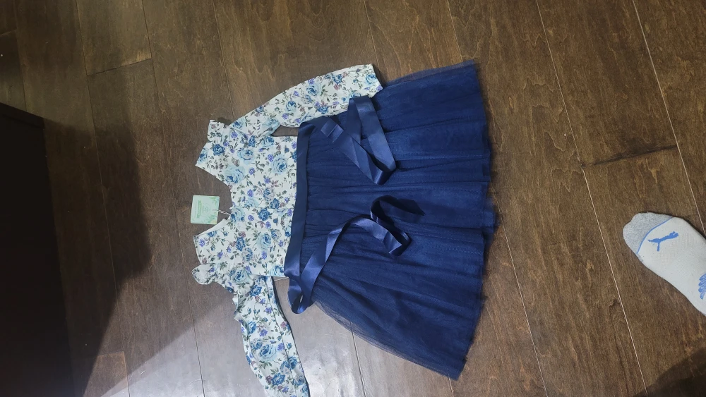 Floral & Navy Blue Tulle Dress size 5 years - photo 4