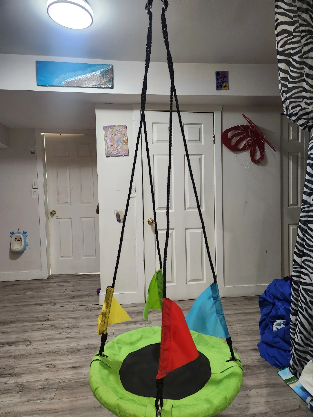 Kids Saucer Swing with Flags image indicator(2)
