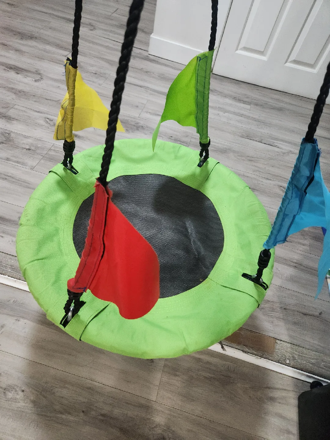Kids Saucer Swing with Flags image indicator(3)