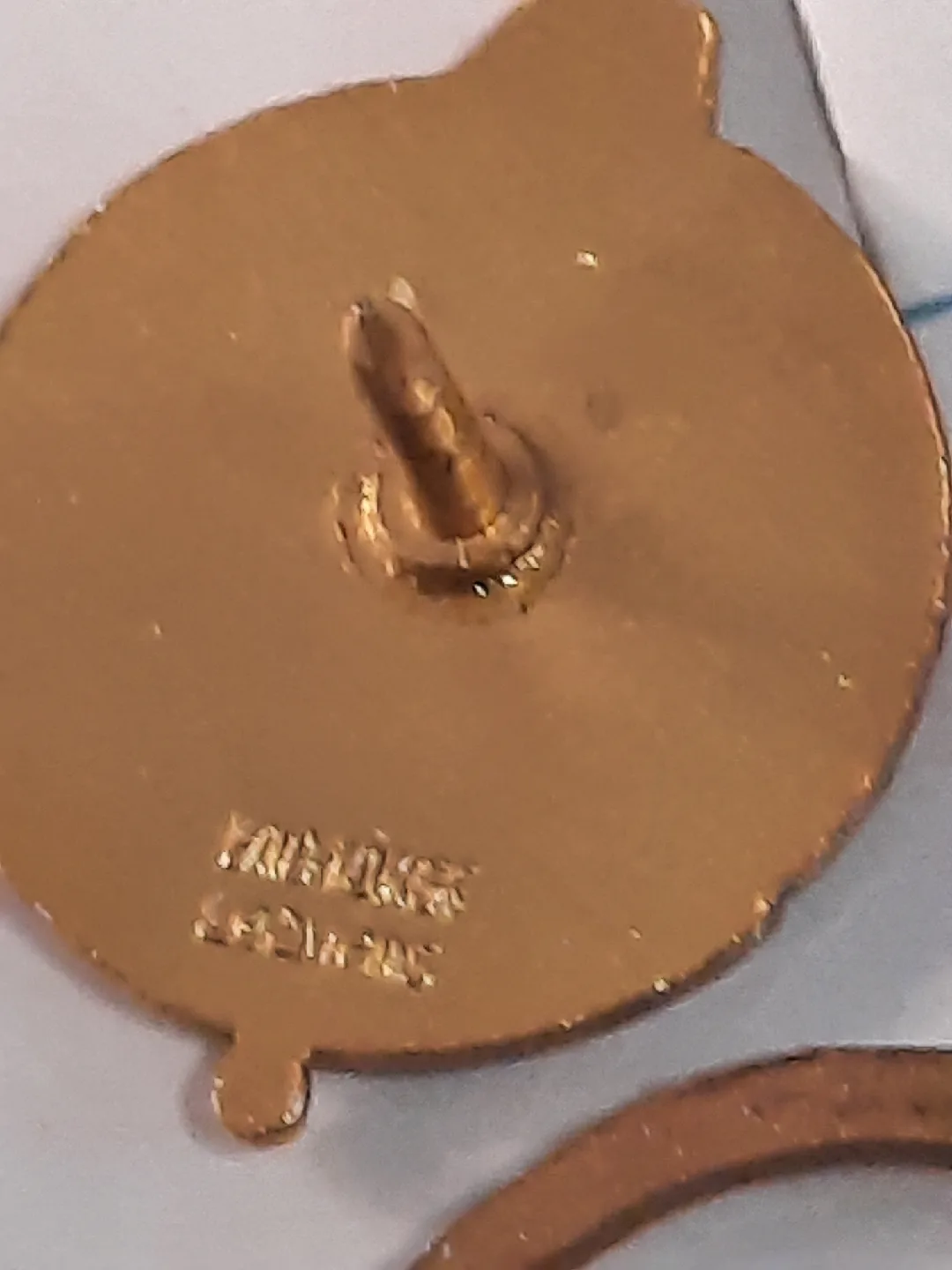 Vintage Gold Plated/Filled Lapel Pins image indicator(7)