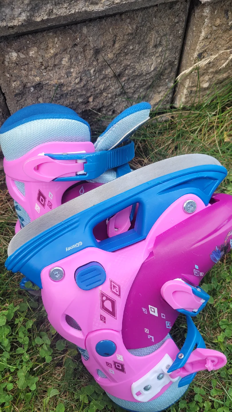 Disney Frozen Ice Skates - Size 8-11 kids image indicator(2)